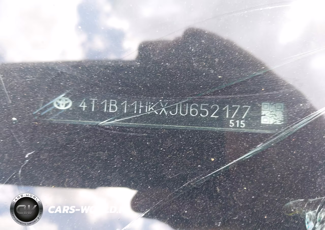 2018 Toyota Camry Le VIN:4T1B11HKXJU652177 - 9