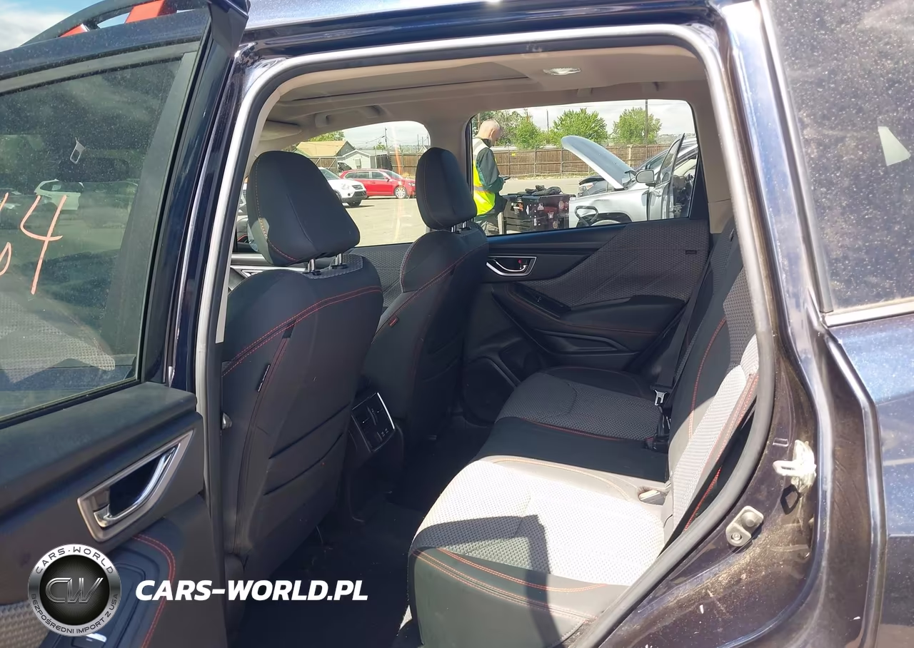 2021 Subaru Forester Sport VIN:JF2SKARC1MH435639 - 8