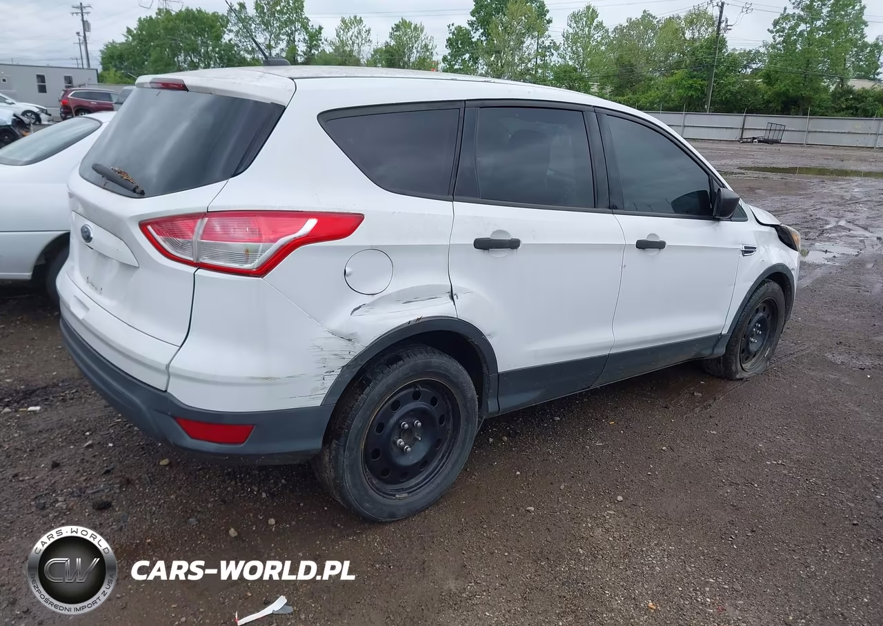 2015 Ford Escape S VIN:1FMCU0F75FUB73984 - 4