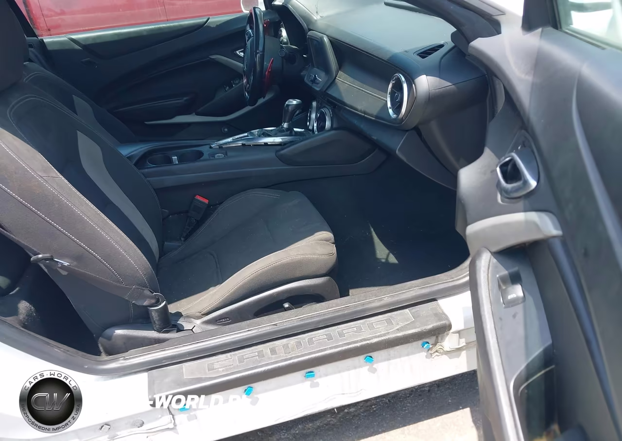 2018 Chevrolet Camaro 1Lt VIN:1G1FB3DX4J0168148 - 5