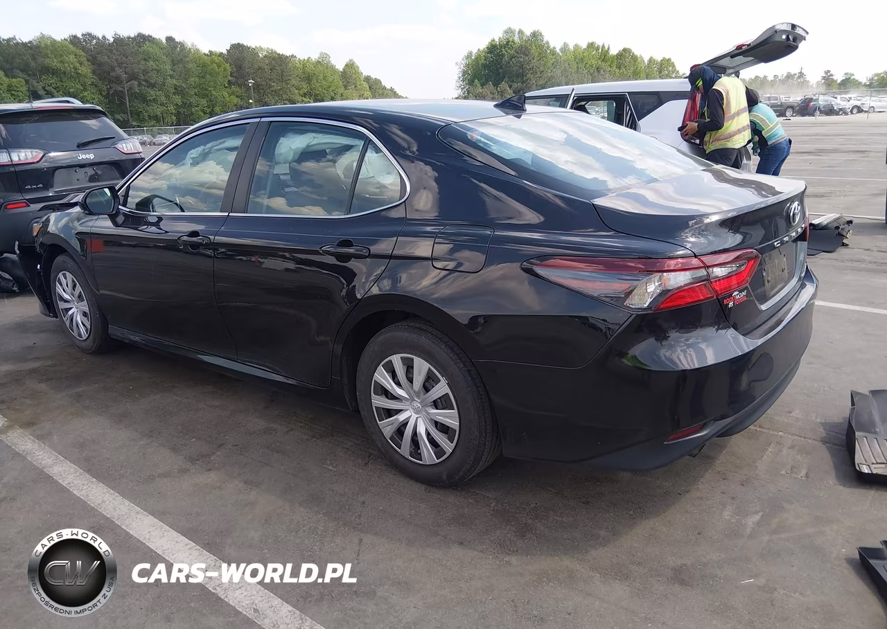 2024 Toyota Camry Hybrid Le VIN:4T1H31AK3RU629110 - 3