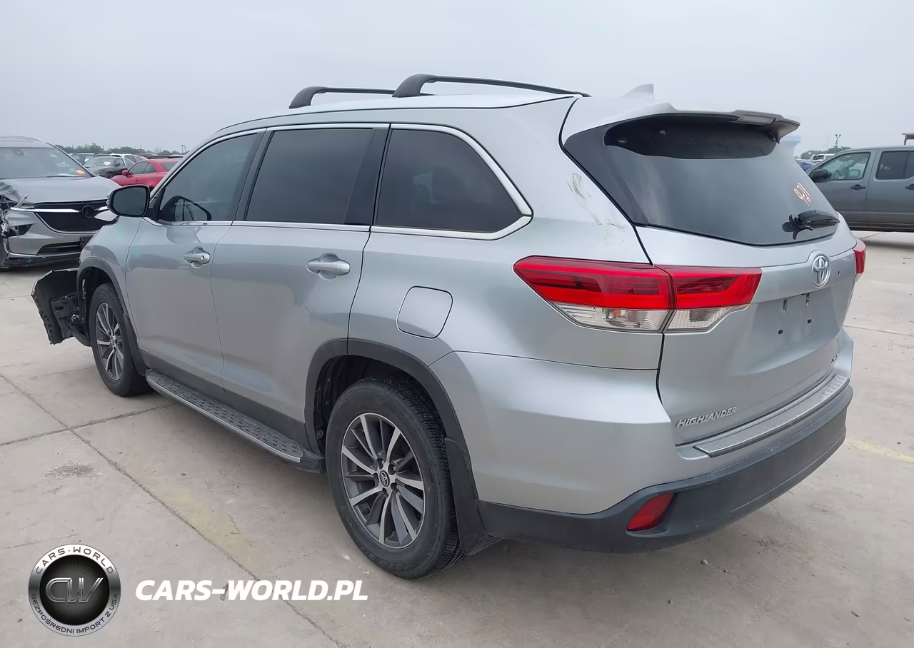 2019 Toyota Highlander Xle VIN:5TDJZRFH9KS620034 - 3