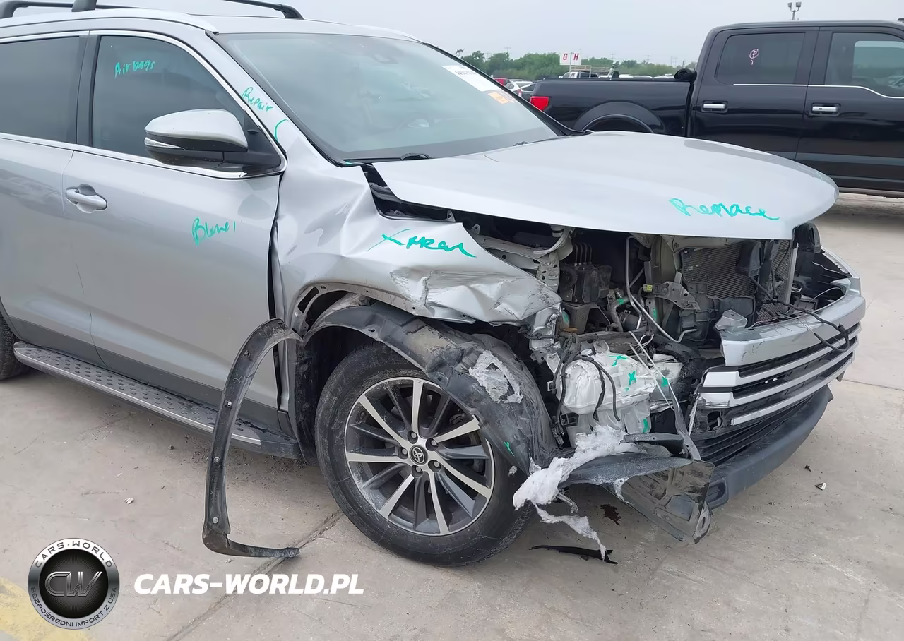 2019 Toyota Highlander Xle VIN:5TDJZRFH9KS620034 - 6