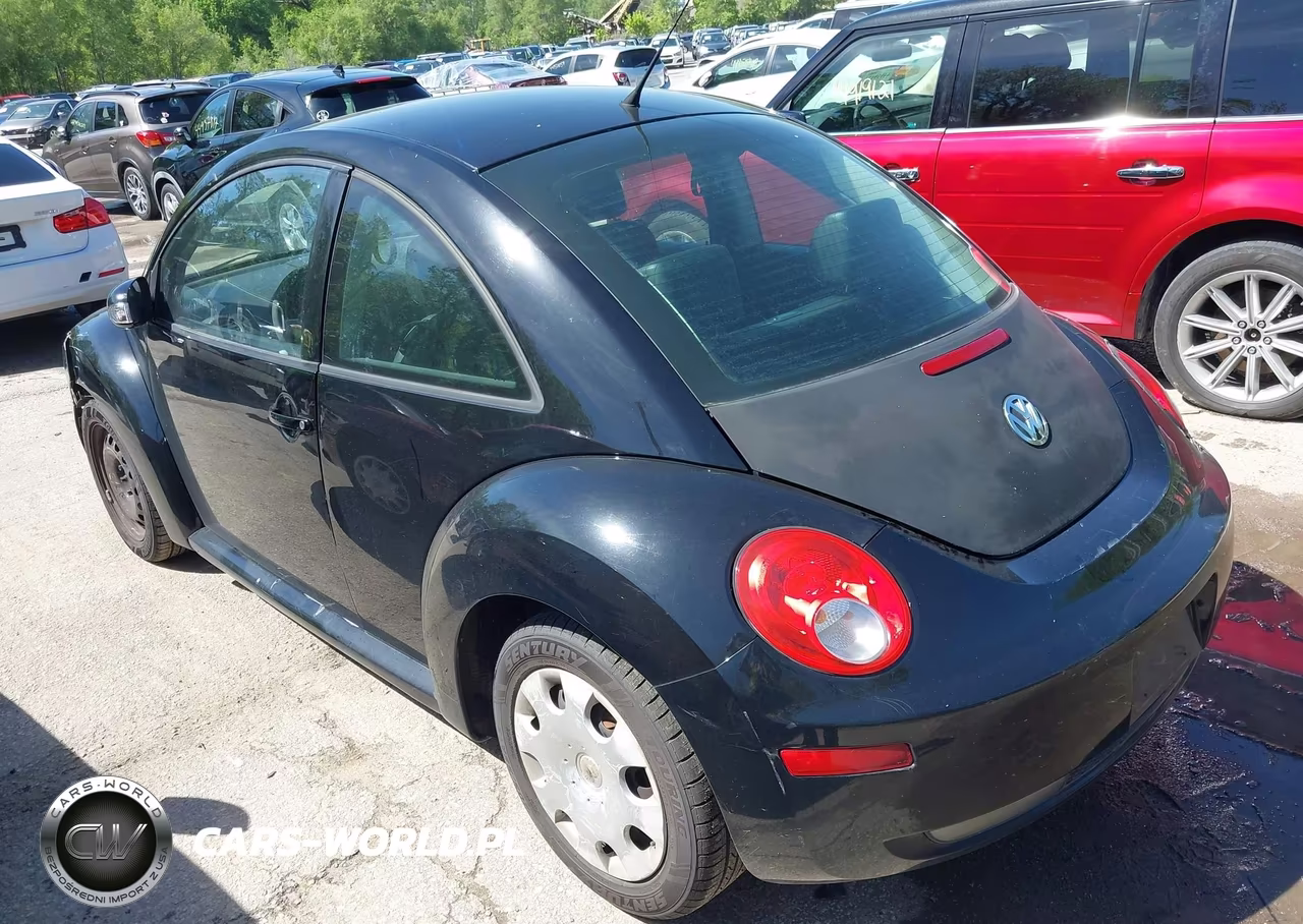 2010 Volkswagen New Beetle 2.5L Final Edition VIN:3VWPW3AG0AM021100 - 3