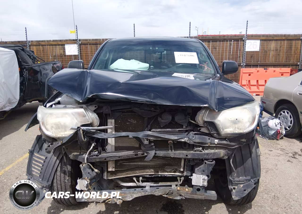 2014 Toyota Tacoma Base V6 VIN:3TMLU4ENXEM161960 - 13