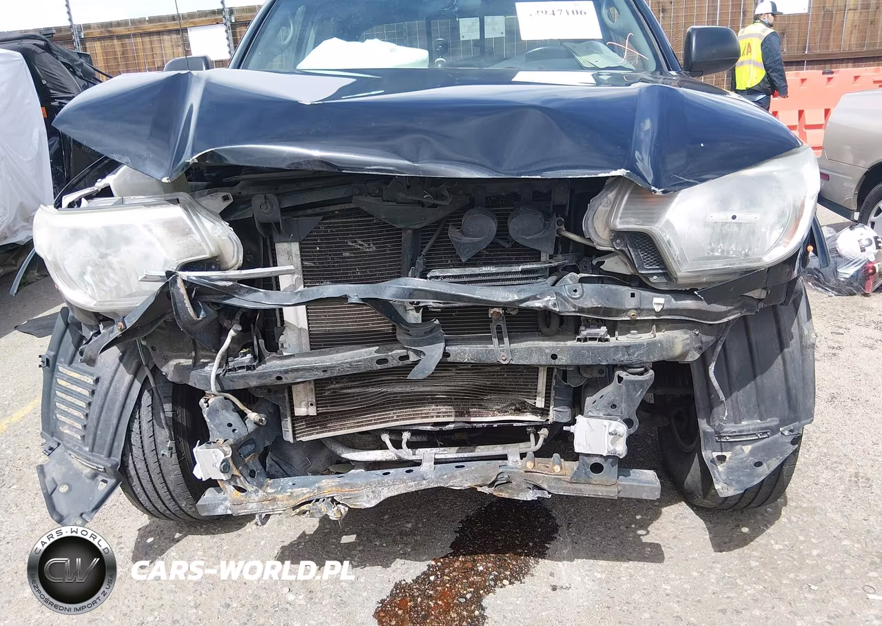 2014 Toyota Tacoma Base V6 VIN:3TMLU4ENXEM161960 - 6