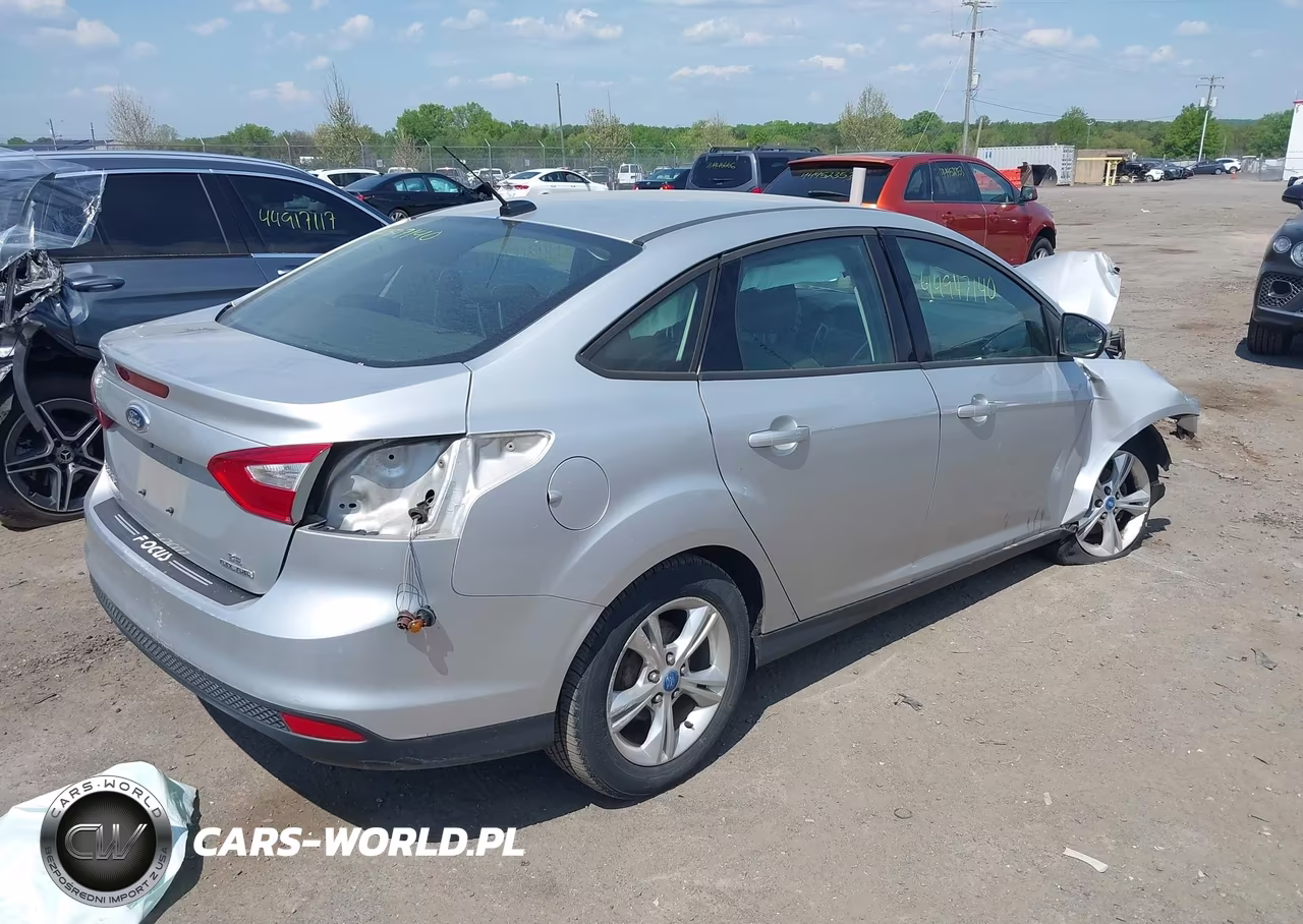 2013 Ford Focus Se VIN:1FADP3F21DL231622 - 4