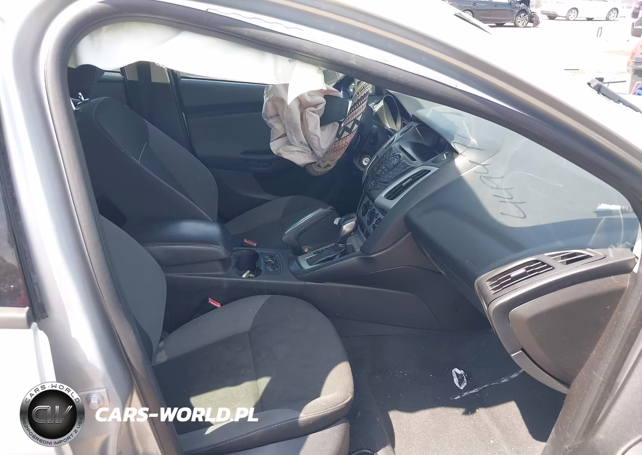 2013 Ford Focus Se VIN:1FADP3F21DL231622 - 5