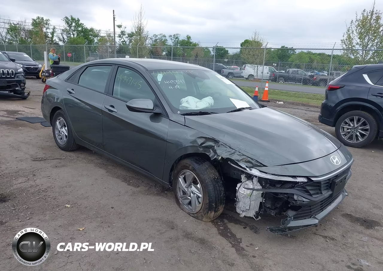 2026 Hyundai Elantra Se – zdjęcie 1 z 16