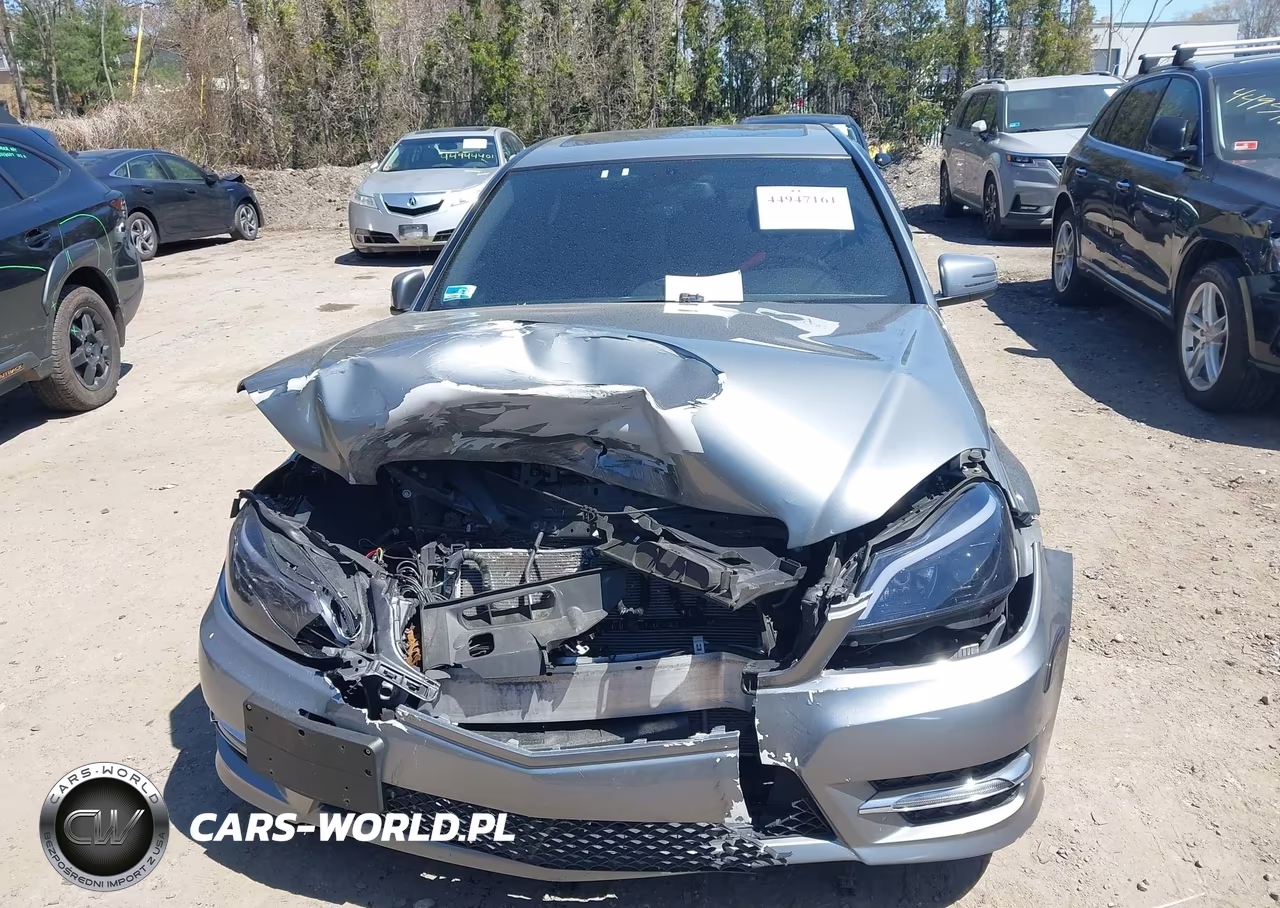2013 Mercedes-Benz C 300 Sport 4Matic VIN:WDDGF8AB3DR247435 - 12