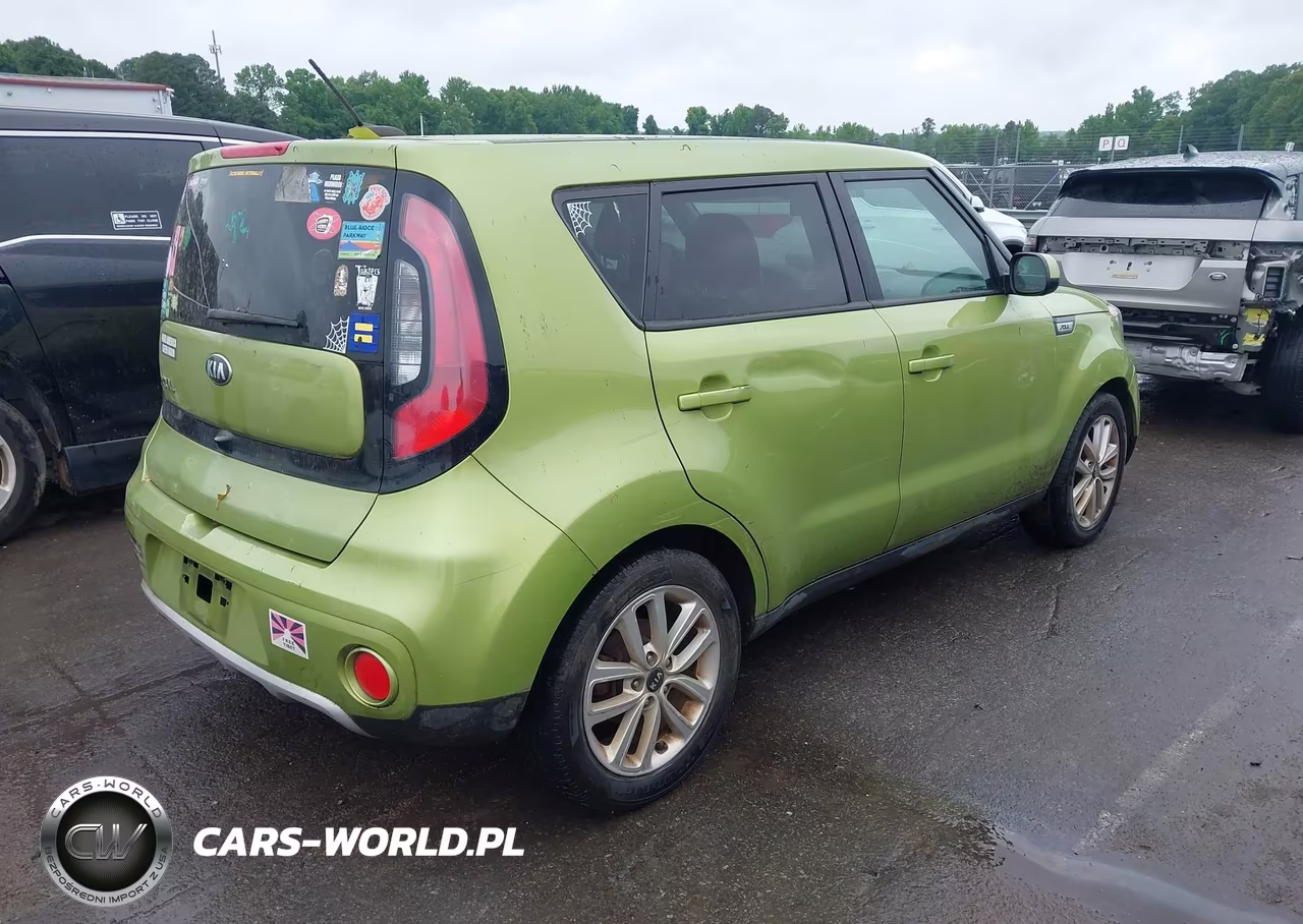 2017 Kia Soul + VIN:KNDJP3A53H7877919 - 4