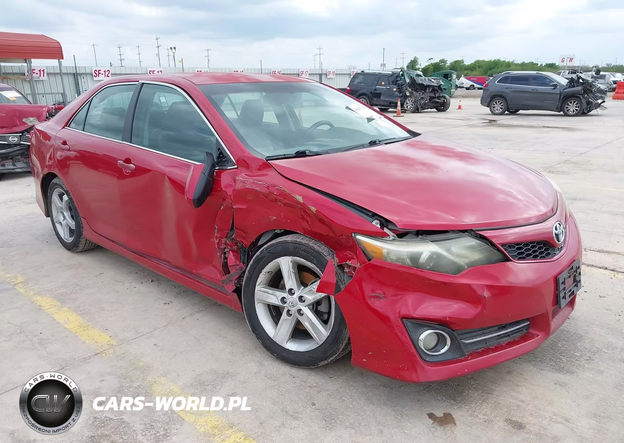 2012 Toyota Camry Se – zdjęcie 1 z 16