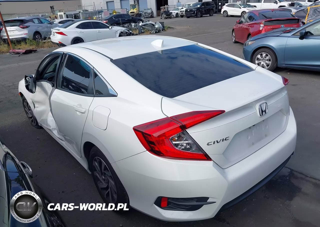 2018 Honda Civic Ex VIN:19XFC2F75JE208384 - 3