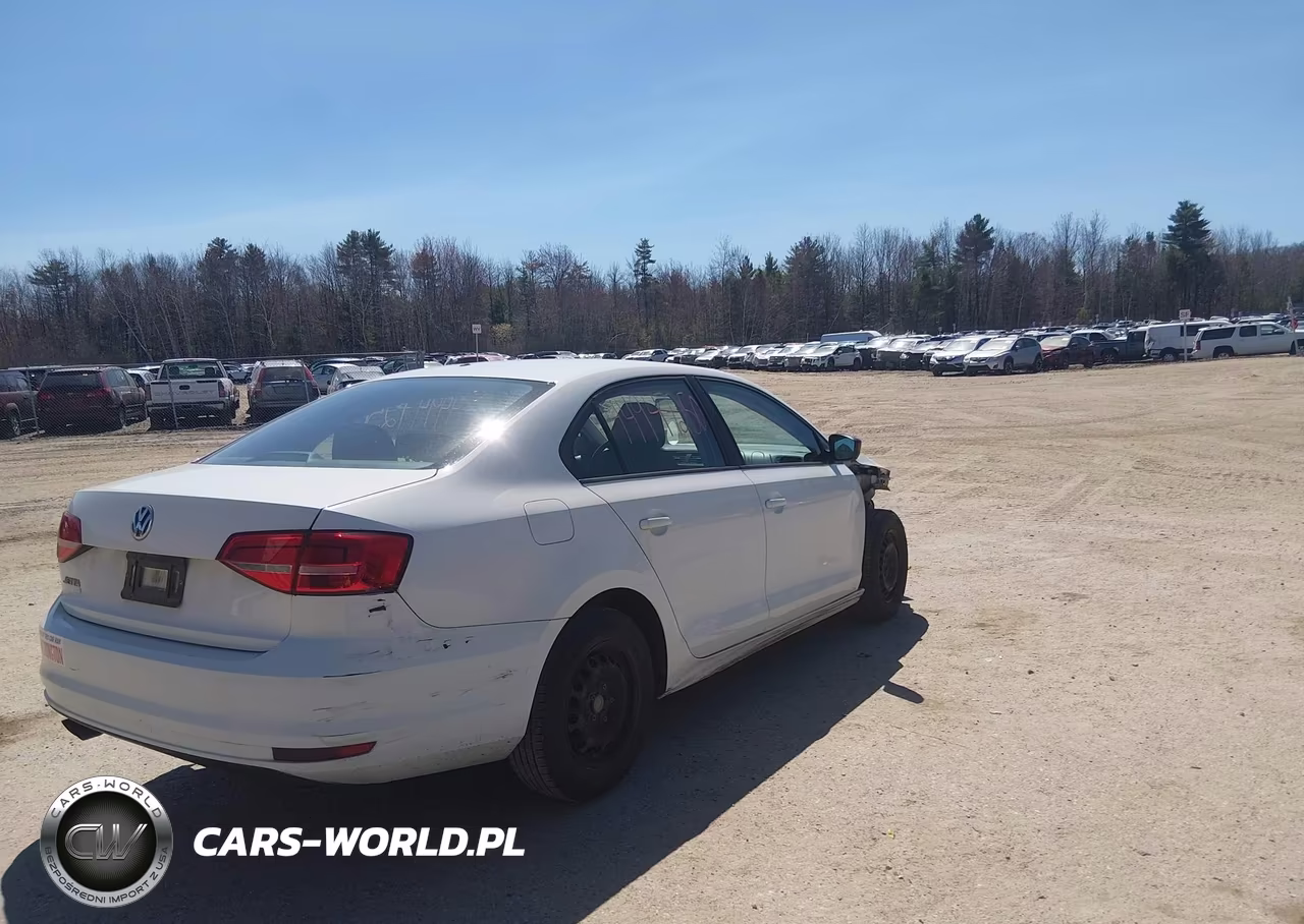 2015 Volkswagen Jetta 2.0L S VIN:3VW2K7AJ5FM402568 - 4