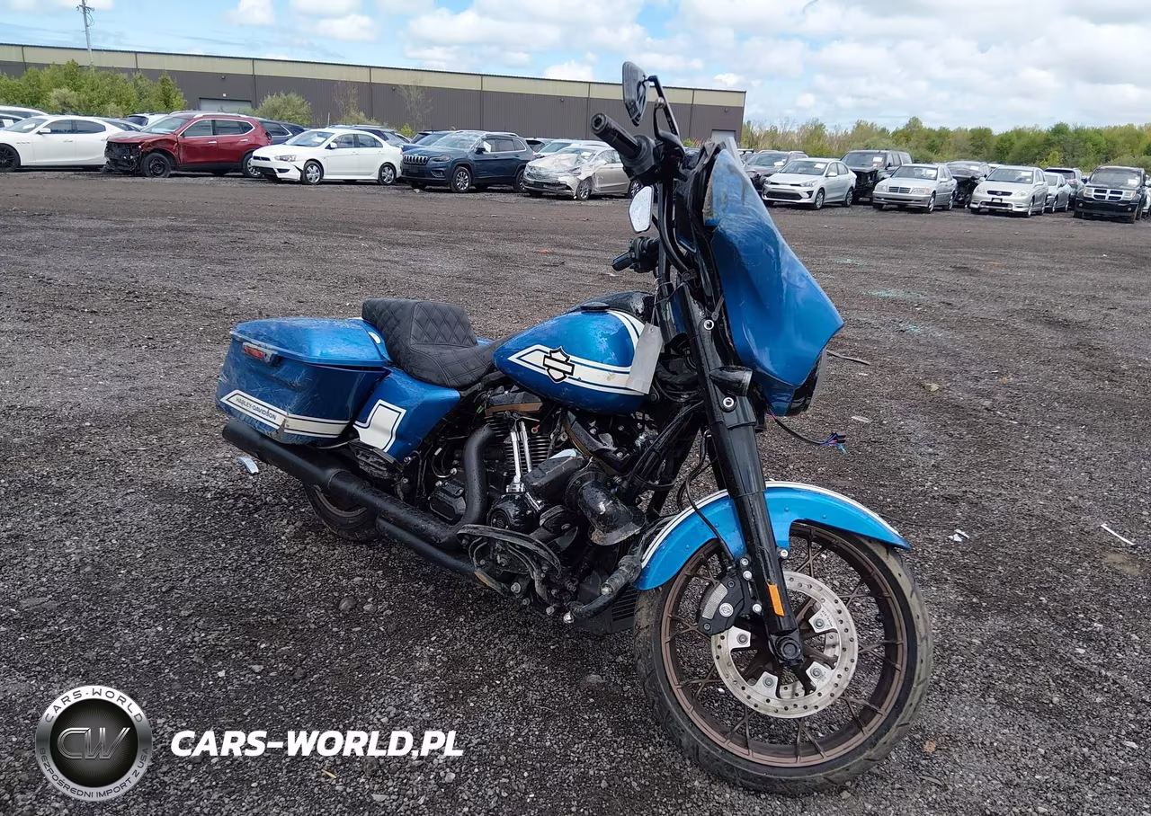 2023 Harley-Davidson Flhxst