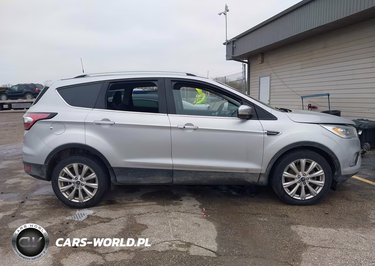 2017 Ford Escape Titanium VIN:1FMCU9J9XHUA96013 - 13