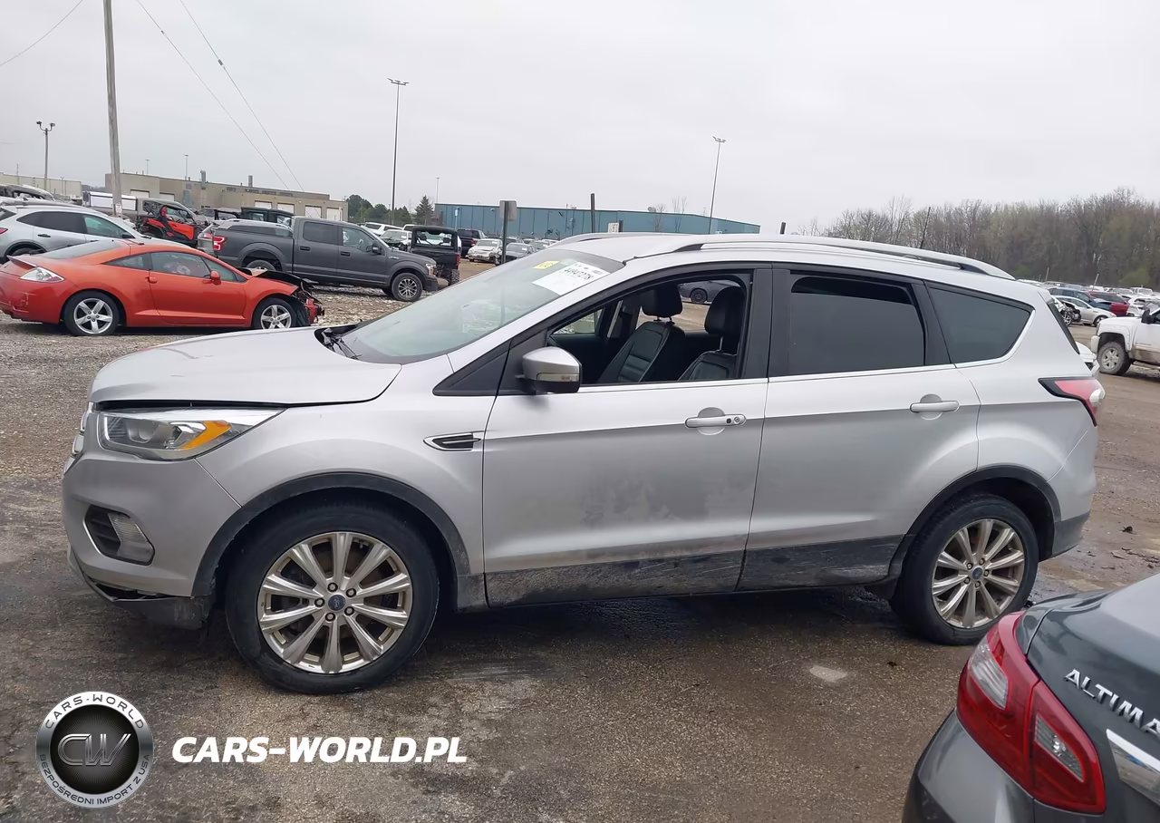 2017 Ford Escape Titanium VIN:1FMCU9J9XHUA96013 - 14