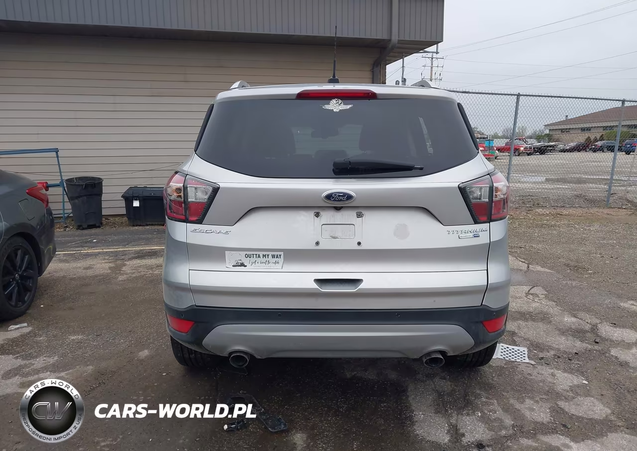 2017 Ford Escape Titanium VIN:1FMCU9J9XHUA96013 - 16