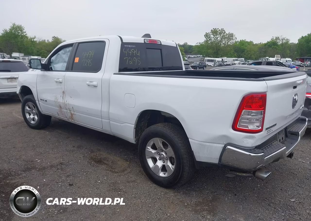 2021 Ram 1500 Big Horn 4X4 6'4 Box VIN:1C6SRFMT7MN725486 - 3