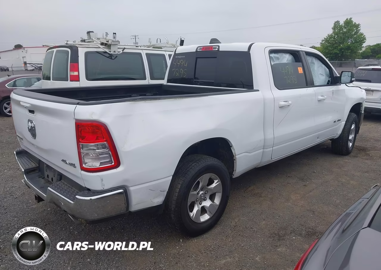 2021 Ram 1500 Big Horn 4X4 6'4 Box VIN:1C6SRFMT7MN725486 - 4