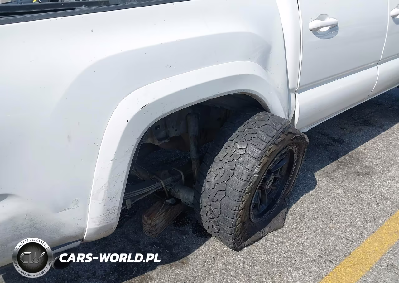 2022 Toyota Tacoma Sr5 V6 VIN:3TMAZ5CN5NM167540 - 17