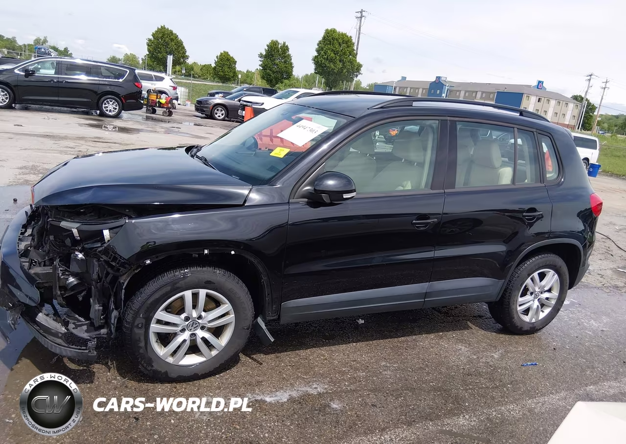 2016 Volkswagen Tiguan S VIN:WVGBV7AX7GW563998 - 14