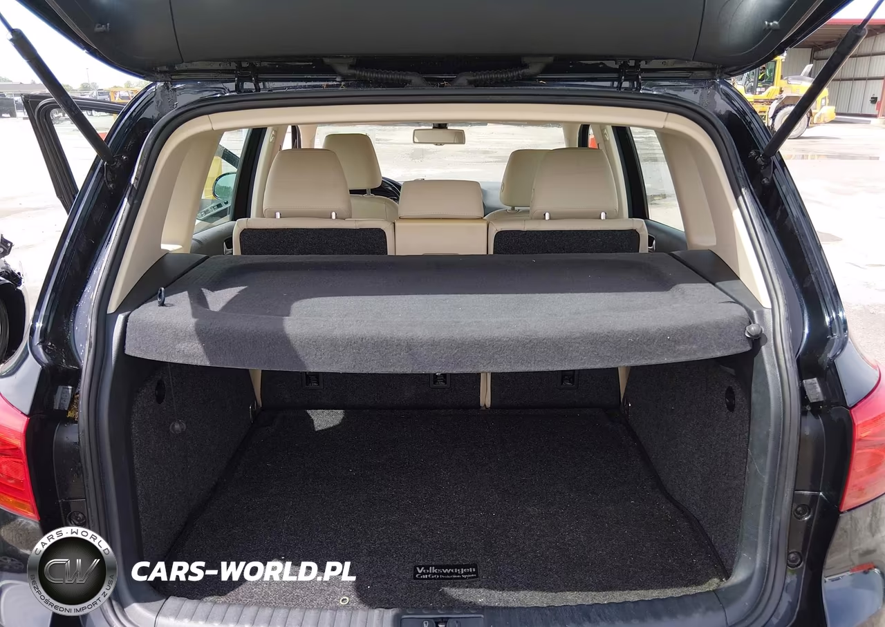 2016 Volkswagen Tiguan S VIN:WVGBV7AX7GW563998 - 17