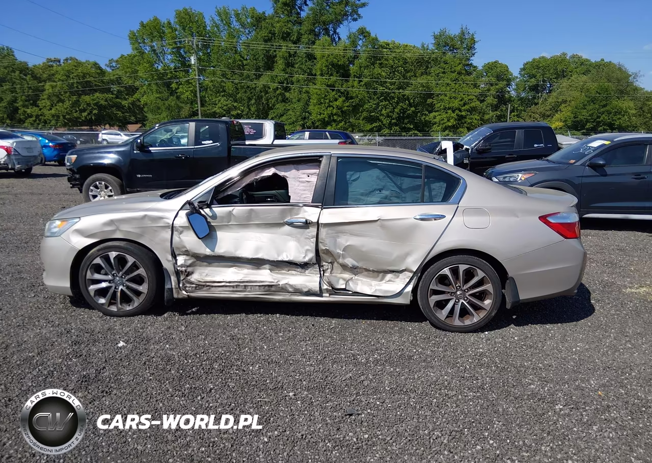 2013 Honda Accord Sport VIN:1HGCR2F5XDA176069 - 14