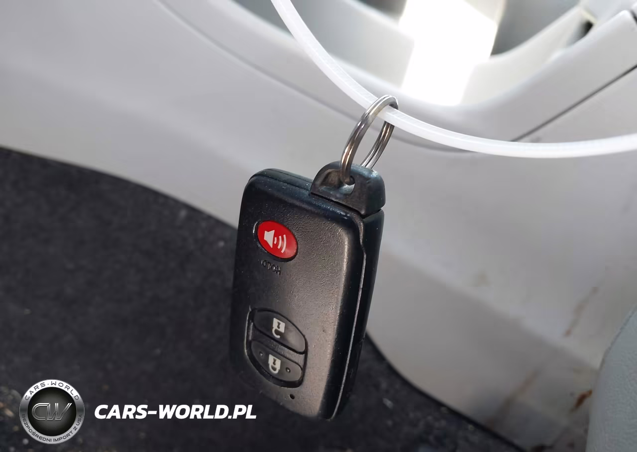 2014 Toyota Prius V Five VIN:JTDZN3EU8E3314118 - 11