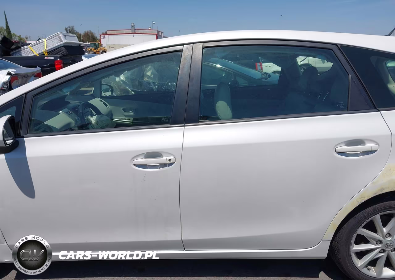 2014 Toyota Prius V Five VIN:JTDZN3EU8E3314118 - 14
