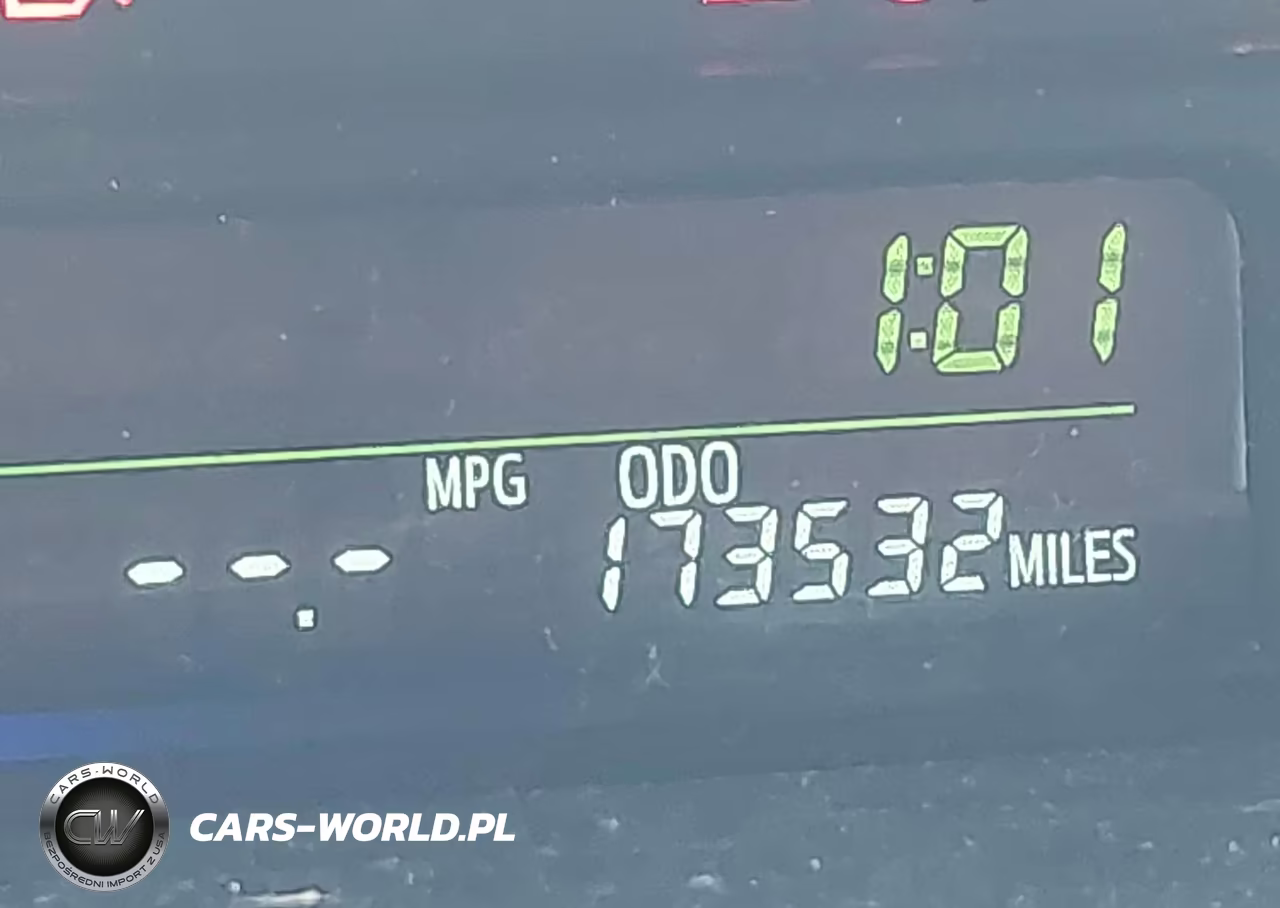 2014 Toyota Prius V Five VIN:JTDZN3EU8E3314118 - 15