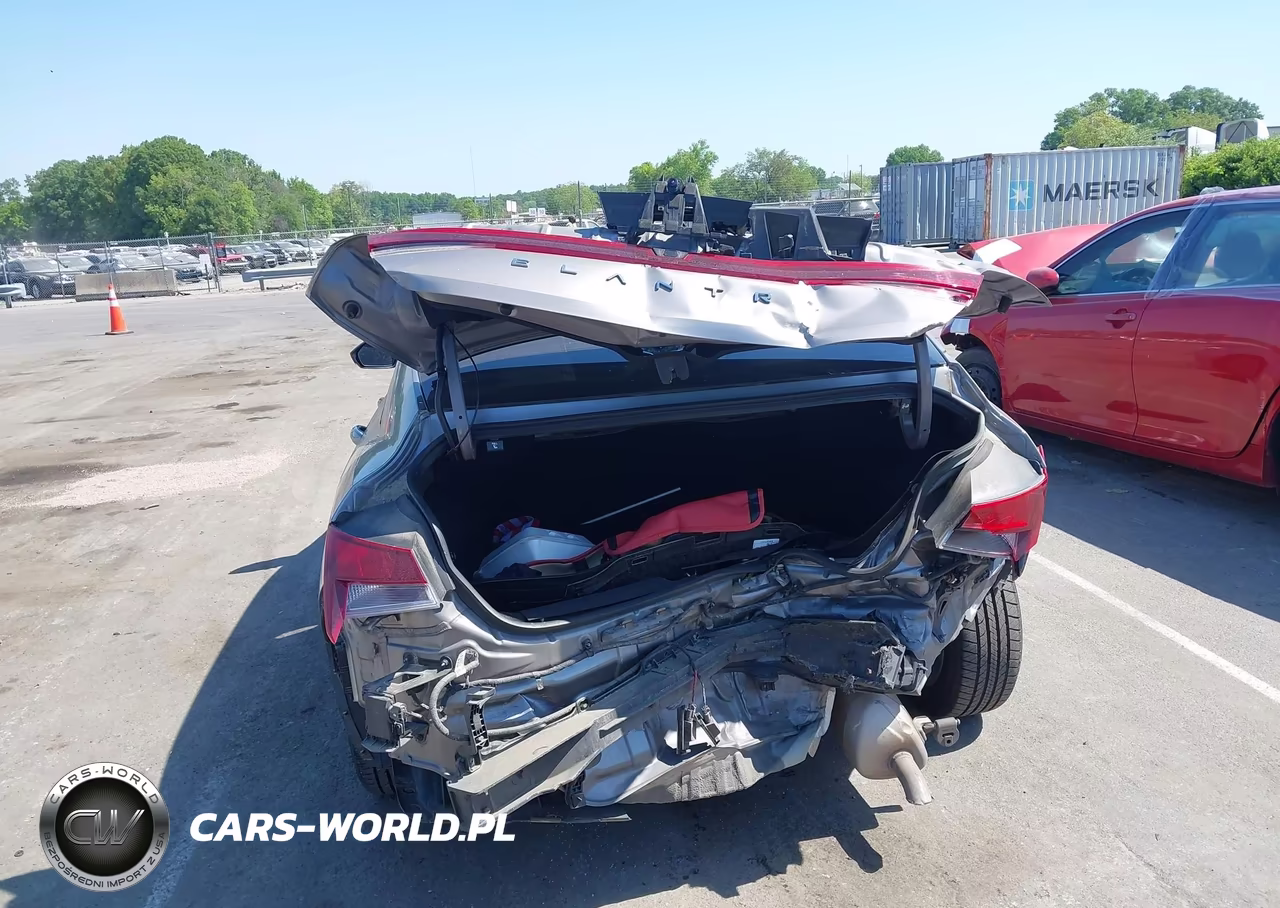 2021 Hyundai Elantra Sel VIN:KMHLM4AG3MU074480 - 16