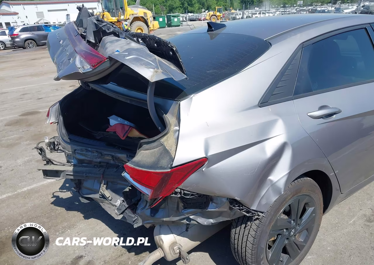 2021 Hyundai Elantra Sel VIN:KMHLM4AG3MU074480 - 17