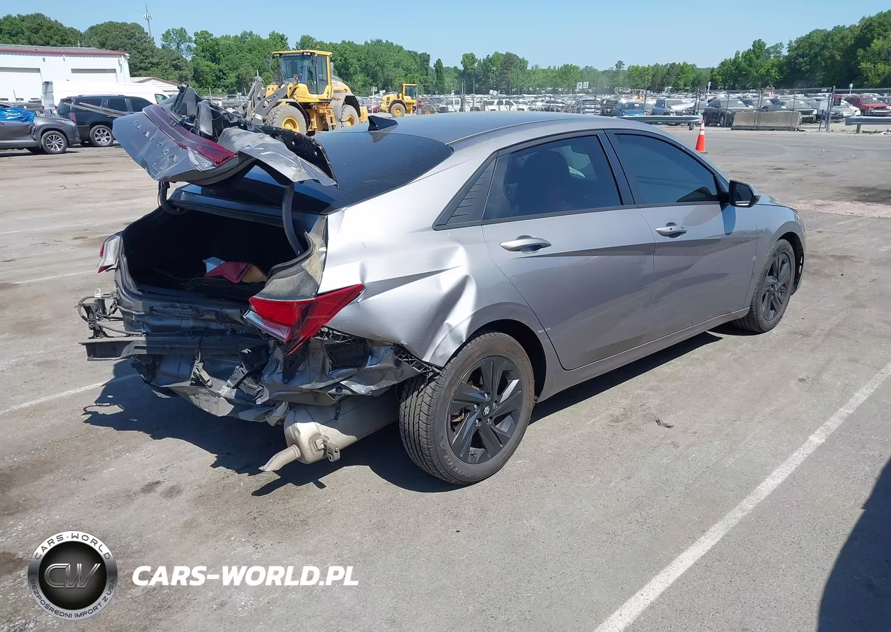 2021 Hyundai Elantra Sel VIN:KMHLM4AG3MU074480 - 4