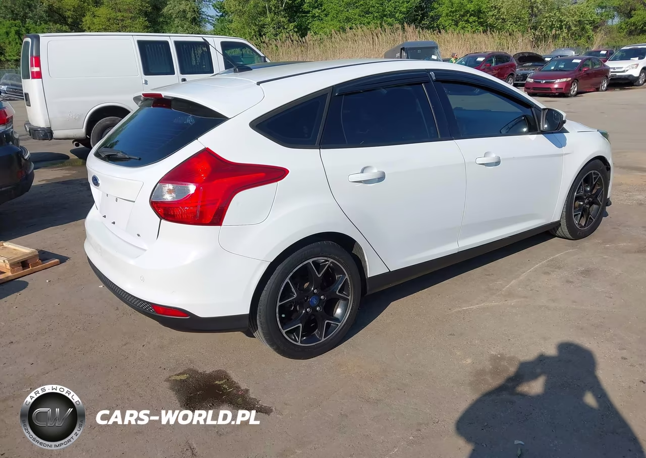 2013 Ford Focus Se VIN:1FADP3K22DL360118 - 4