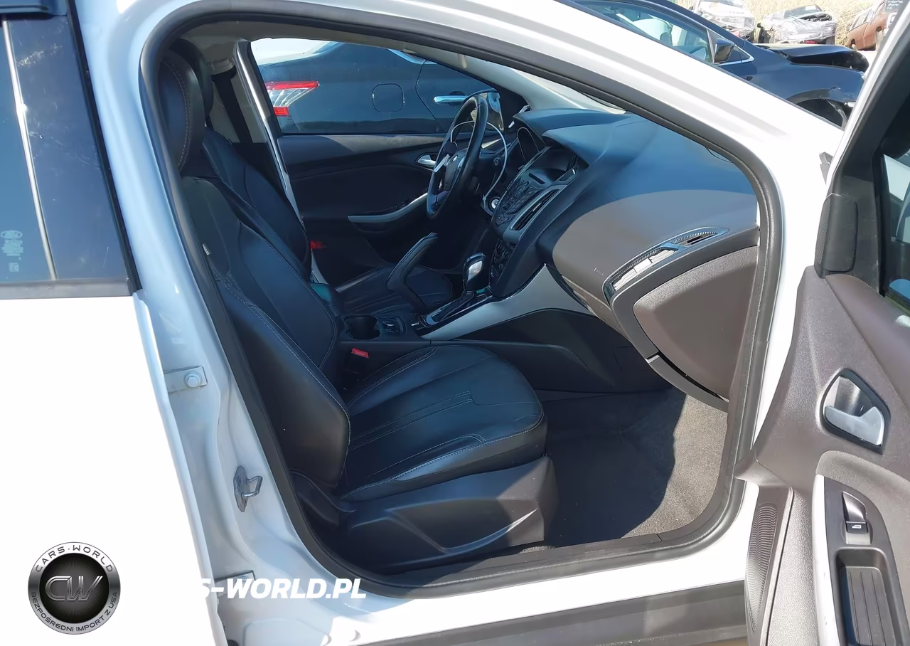 2013 Ford Focus Se VIN:1FADP3K22DL360118 - 5