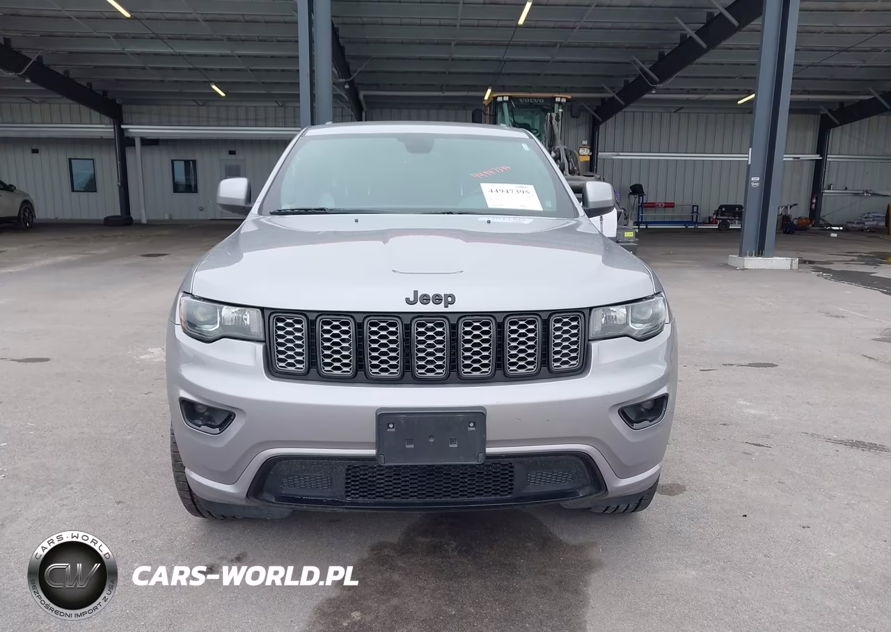 2018 Jeep Grand Cherokee Altitude 4X4 VIN:1C4RJFAG9JC207277 - 13