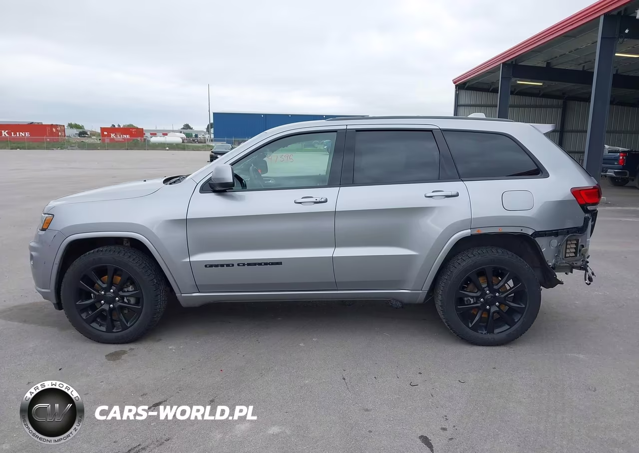 2018 Jeep Grand Cherokee Altitude 4X4 VIN:1C4RJFAG9JC207277 - 15