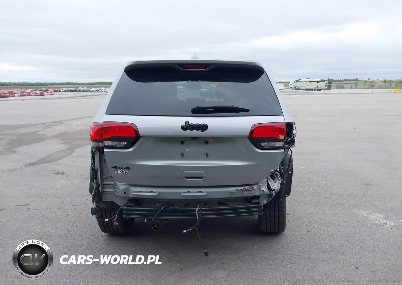 2018 Jeep Grand Cherokee Altitude 4X4 VIN:1C4RJFAG9JC207277 - 17