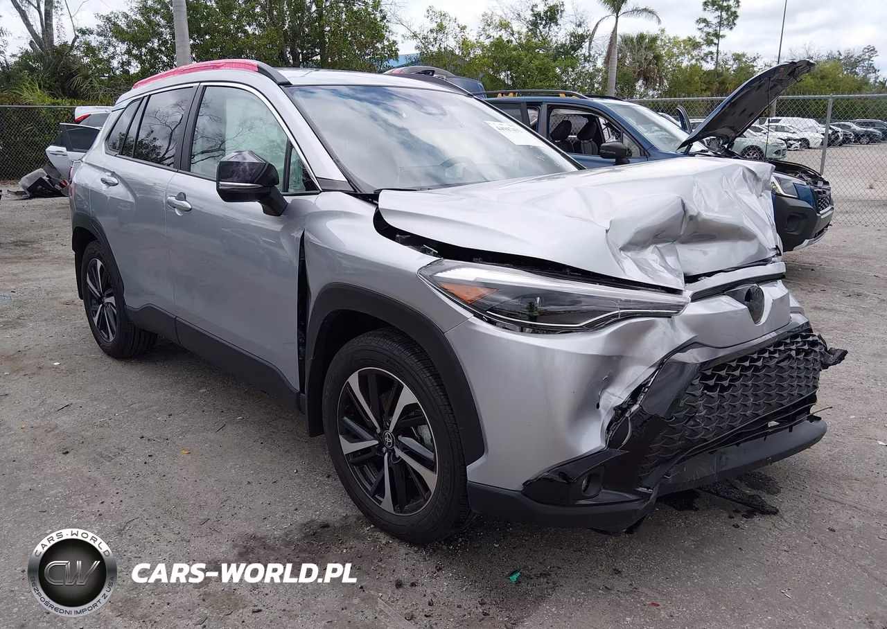 2025 Toyota Corolla Cross Hybrid Xse