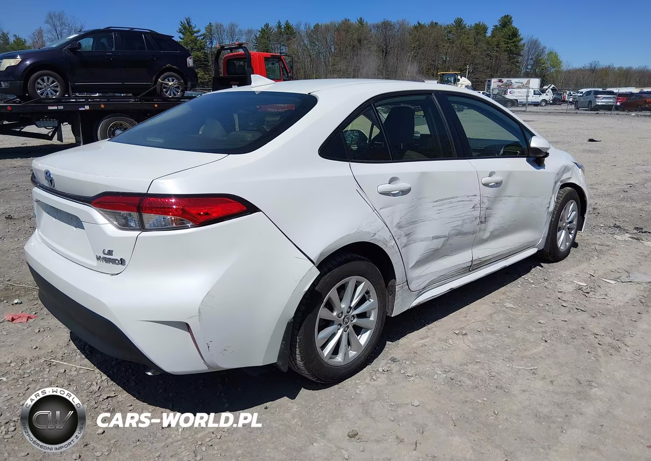 2024 Toyota Corolla Hybrid Le VIN:JTDBCMFE5R3041570 - 4