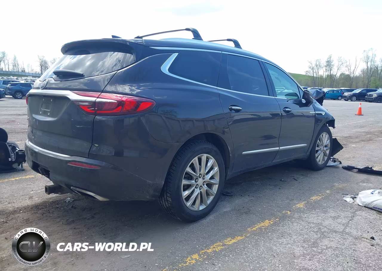 2018 Buick Enclave Premium VIN:5GAEVBKW2JJ174573 - 4