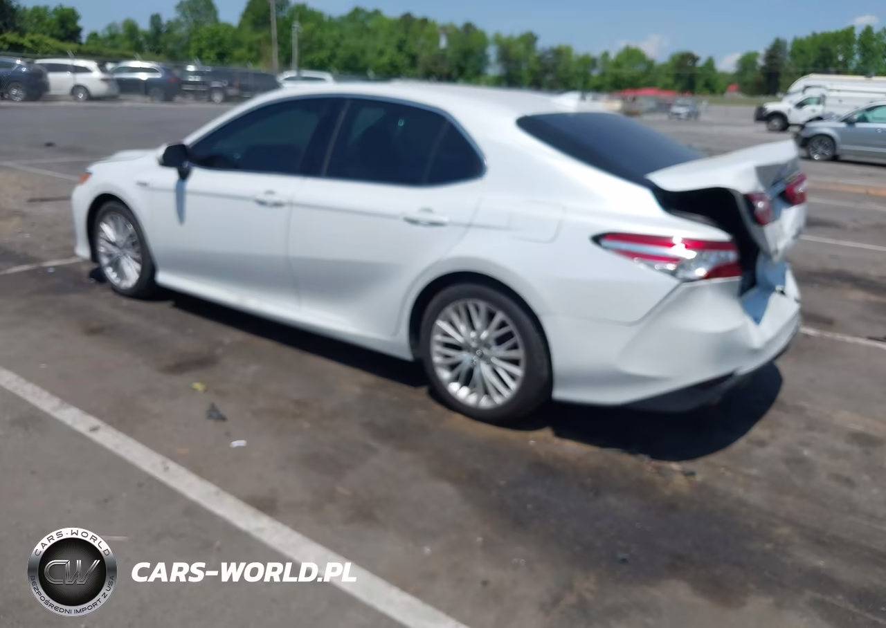 2018 Toyota Camry Hybrid Xle VIN:4T1B21HKXJU008062 - 3