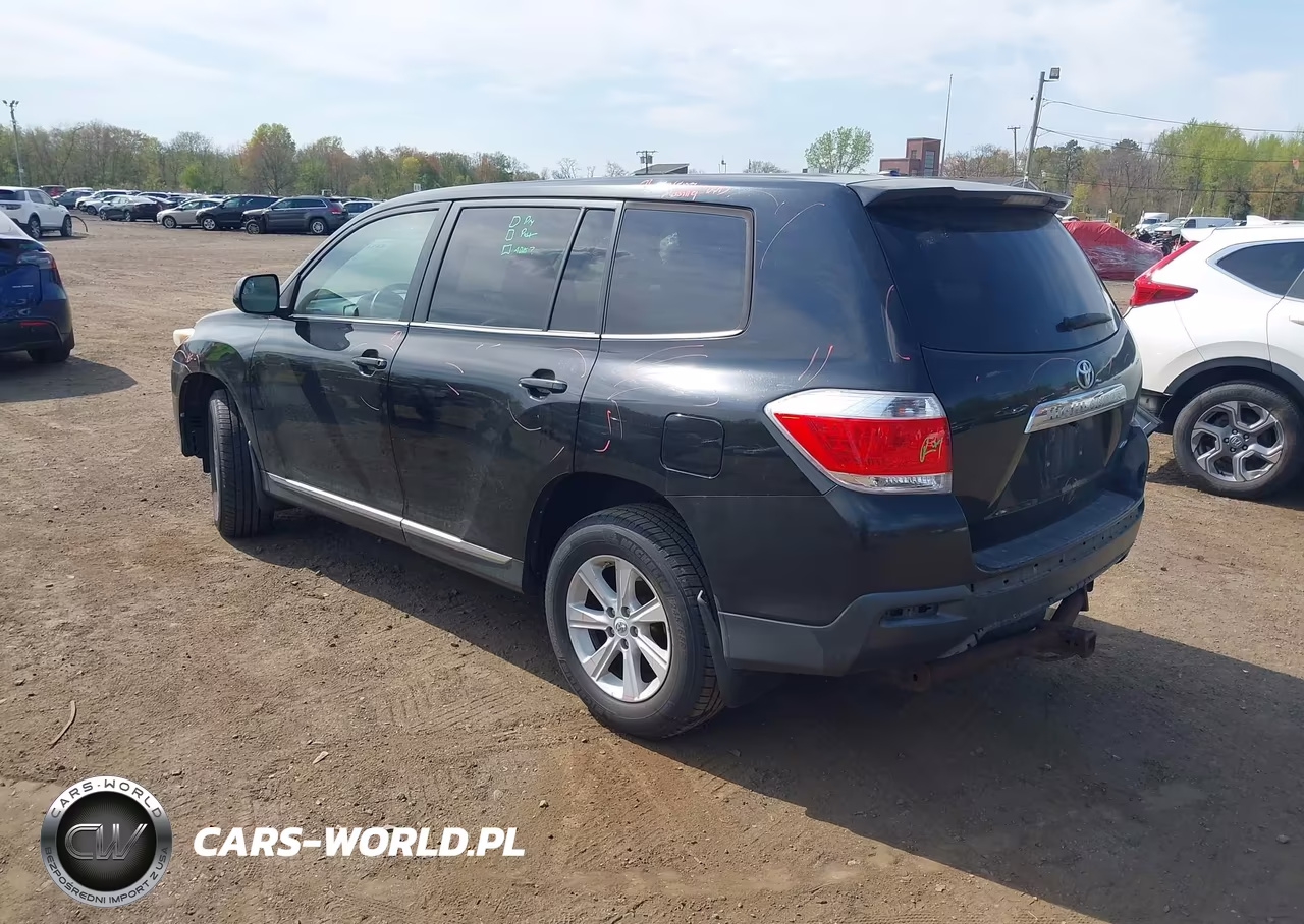 2012 Toyota Highlander Base V6 VIN:5TDBK3EH5CS139979 - 3