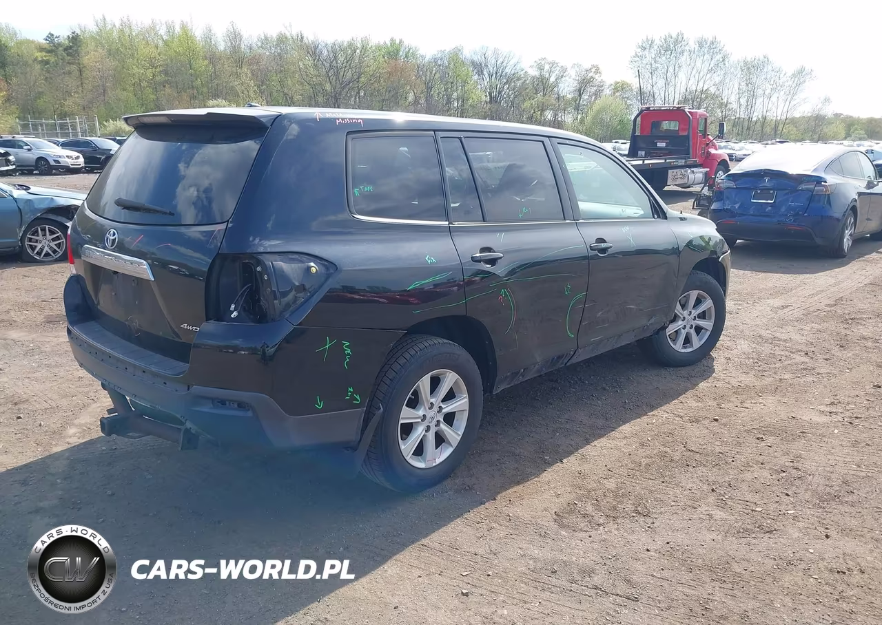 2012 Toyota Highlander Base V6 VIN:5TDBK3EH5CS139979 - 4