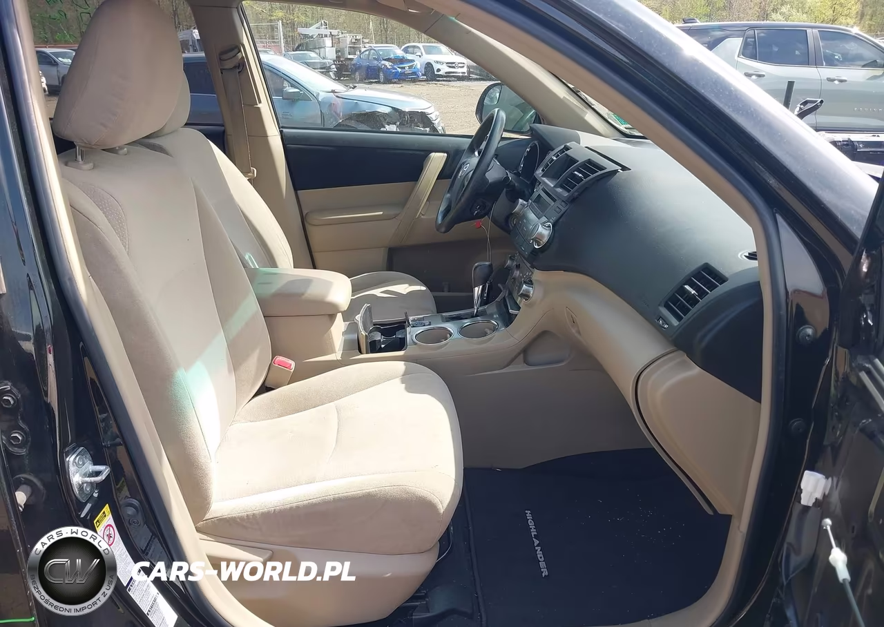 2012 Toyota Highlander Base V6 VIN:5TDBK3EH5CS139979 - 5