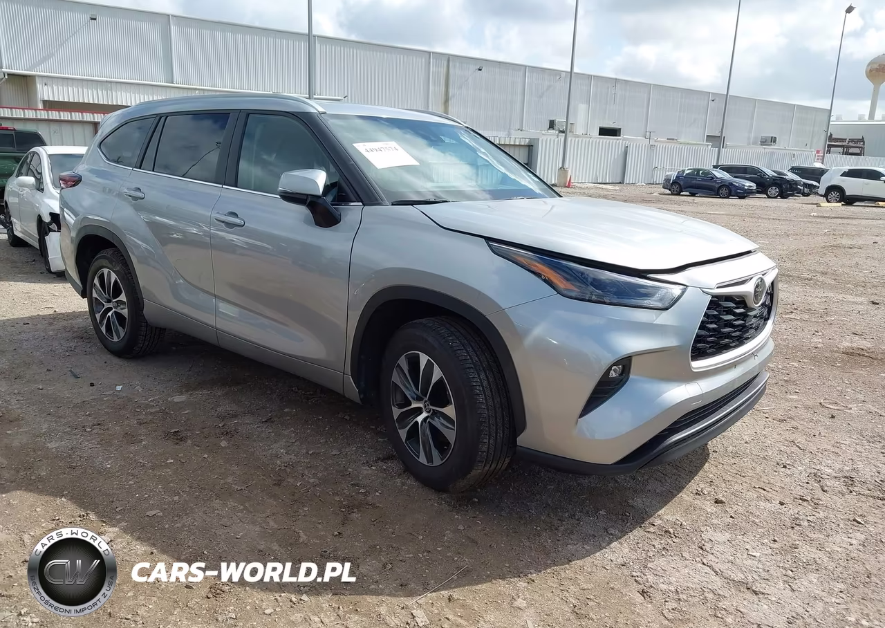 2025 Toyota Highlander Xle