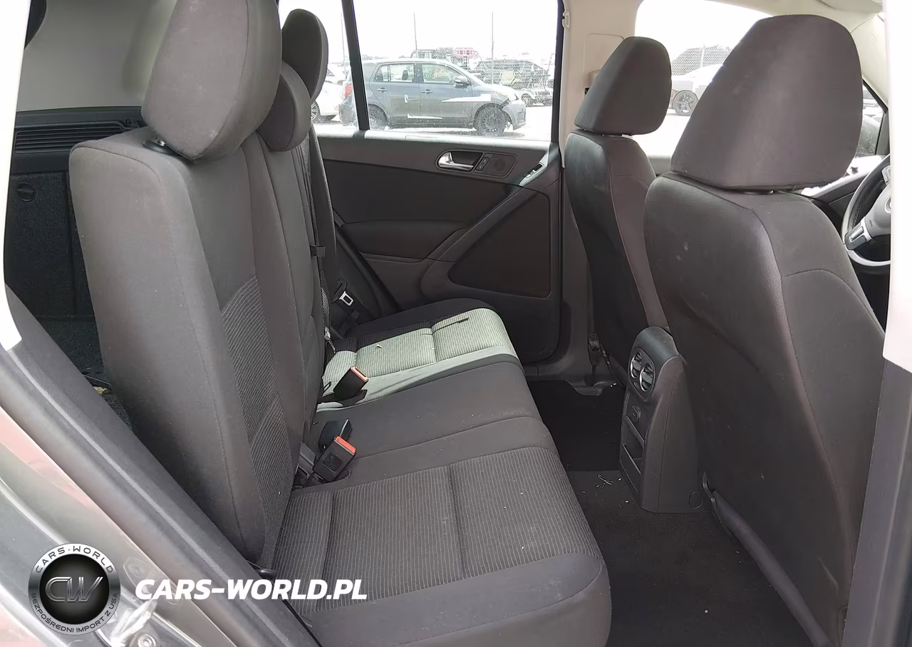 2018 Volkswagen Tiguan Limited 2.0T VIN:WVGAV7AX9JK001627 - 8