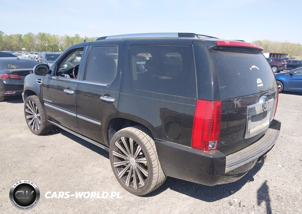 2008 Cadillac Escalade Standard VIN:1GYEC63828R161288 - 3