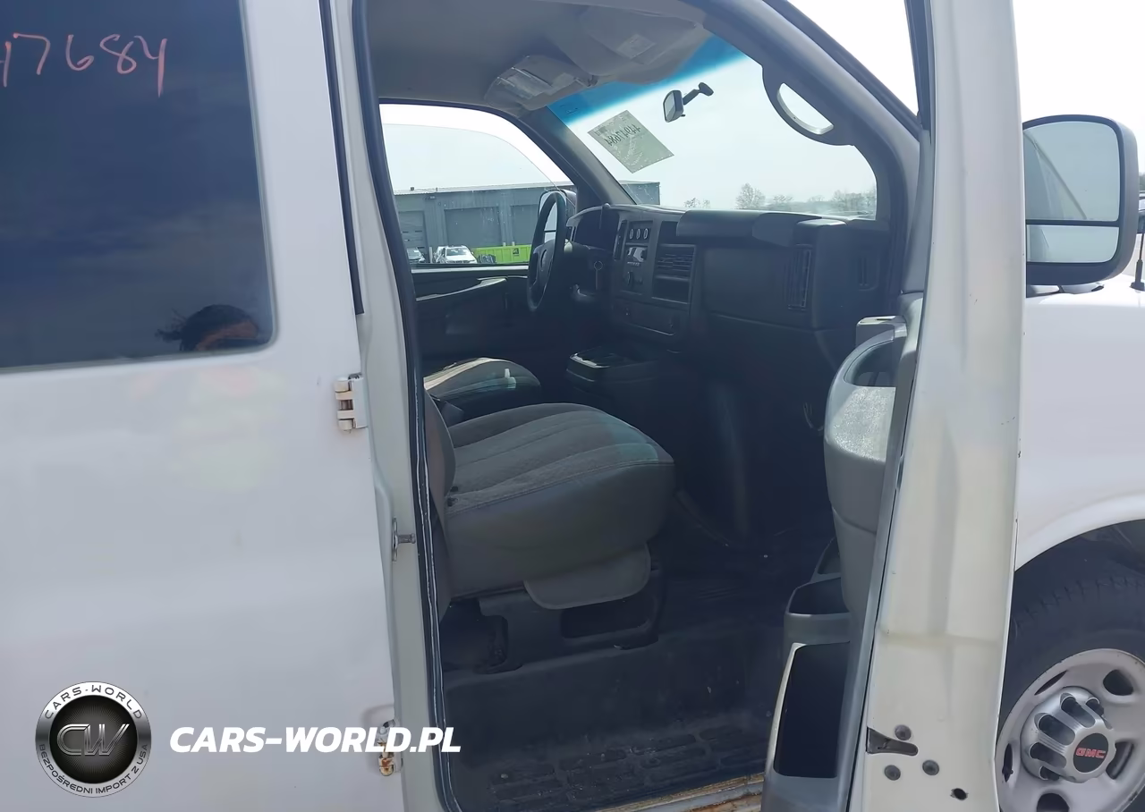 2011 GMC Savana G2500 VIN:1GTW7GCG1B1157752 - 5